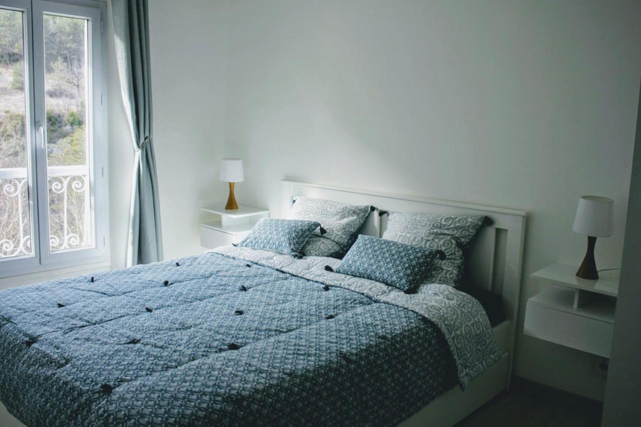 Charmant Appartement Au Coeur Des Gres D Annot Buitenkant foto